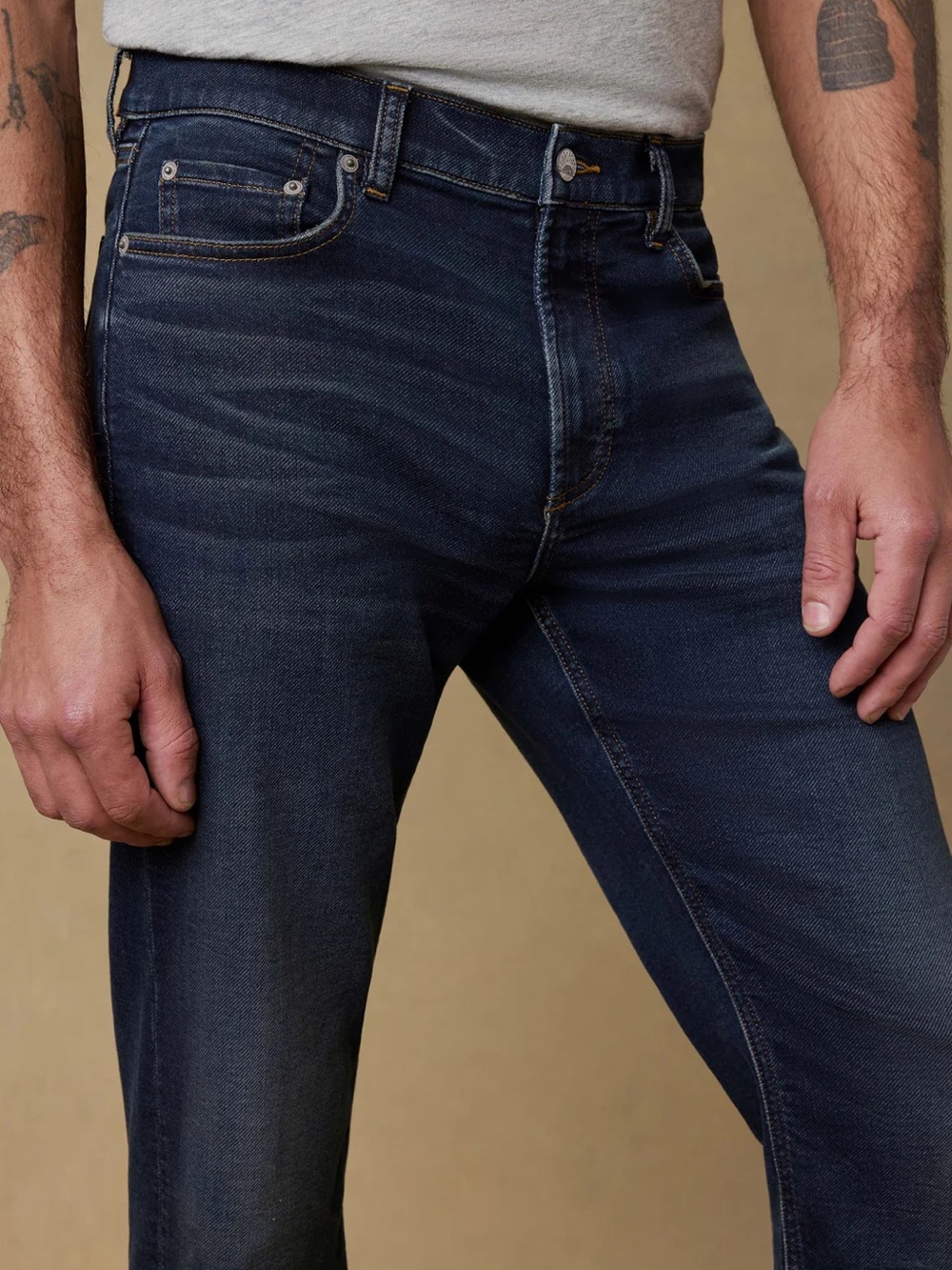 Faherty men’s size 36x30 organic cotton Dark Blue Straight Jeans